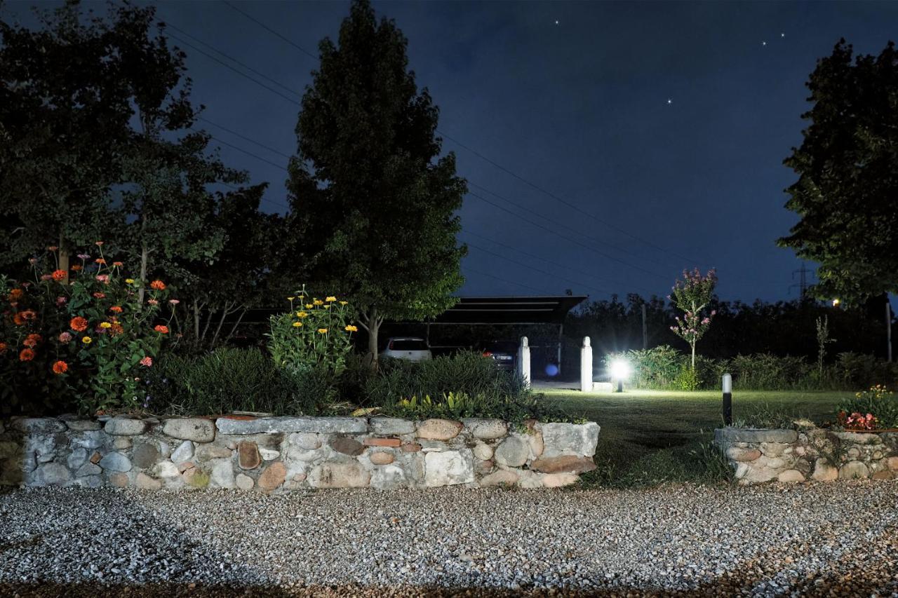Agriturismo Fior Di Maggio Pescantina ภายนอก รูปภาพ